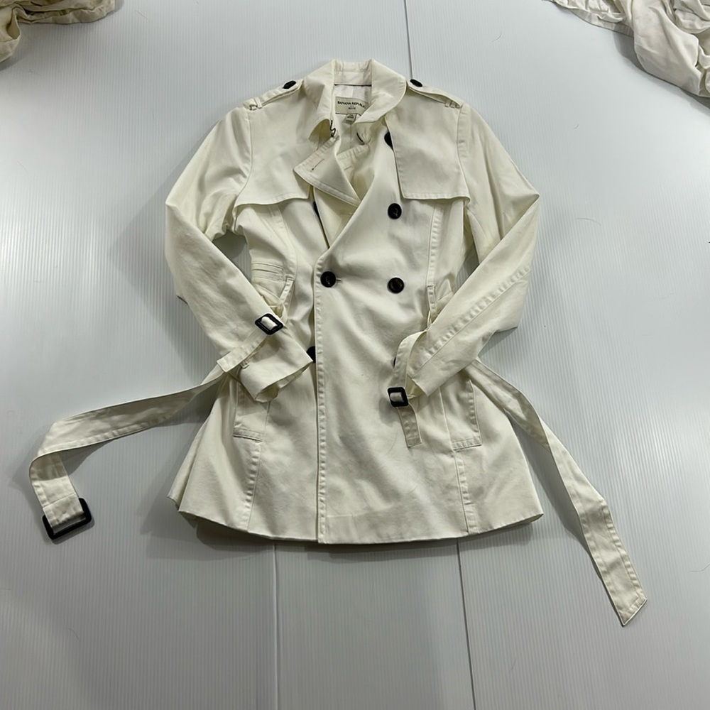 151. Banana Republic Cream Double-Breasted Trench Coat (PM)